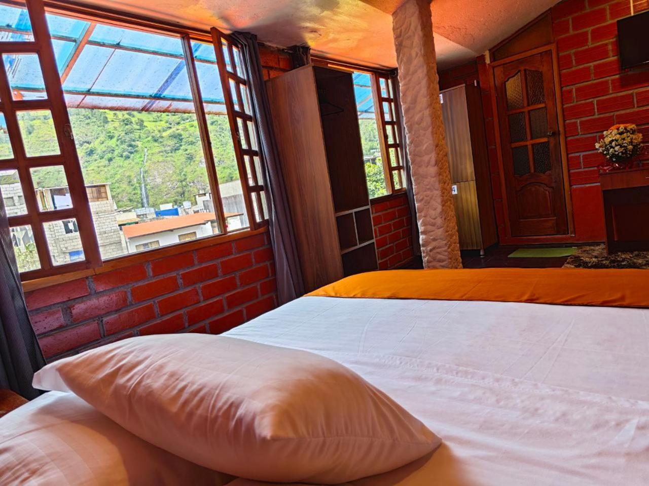 Garden House Hostal Baños Екстериор снимка
