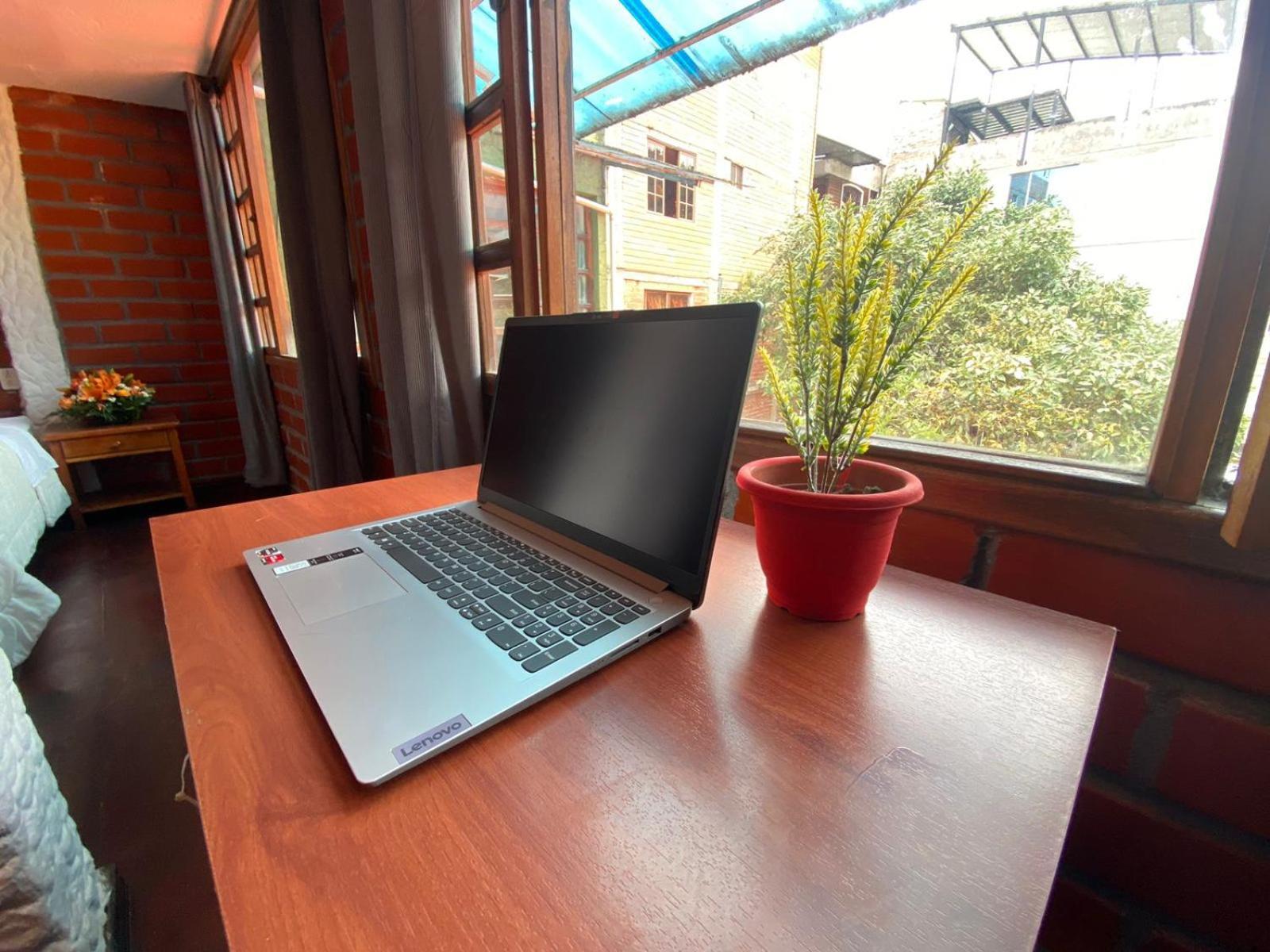 Garden House Hostal Baños Екстериор снимка