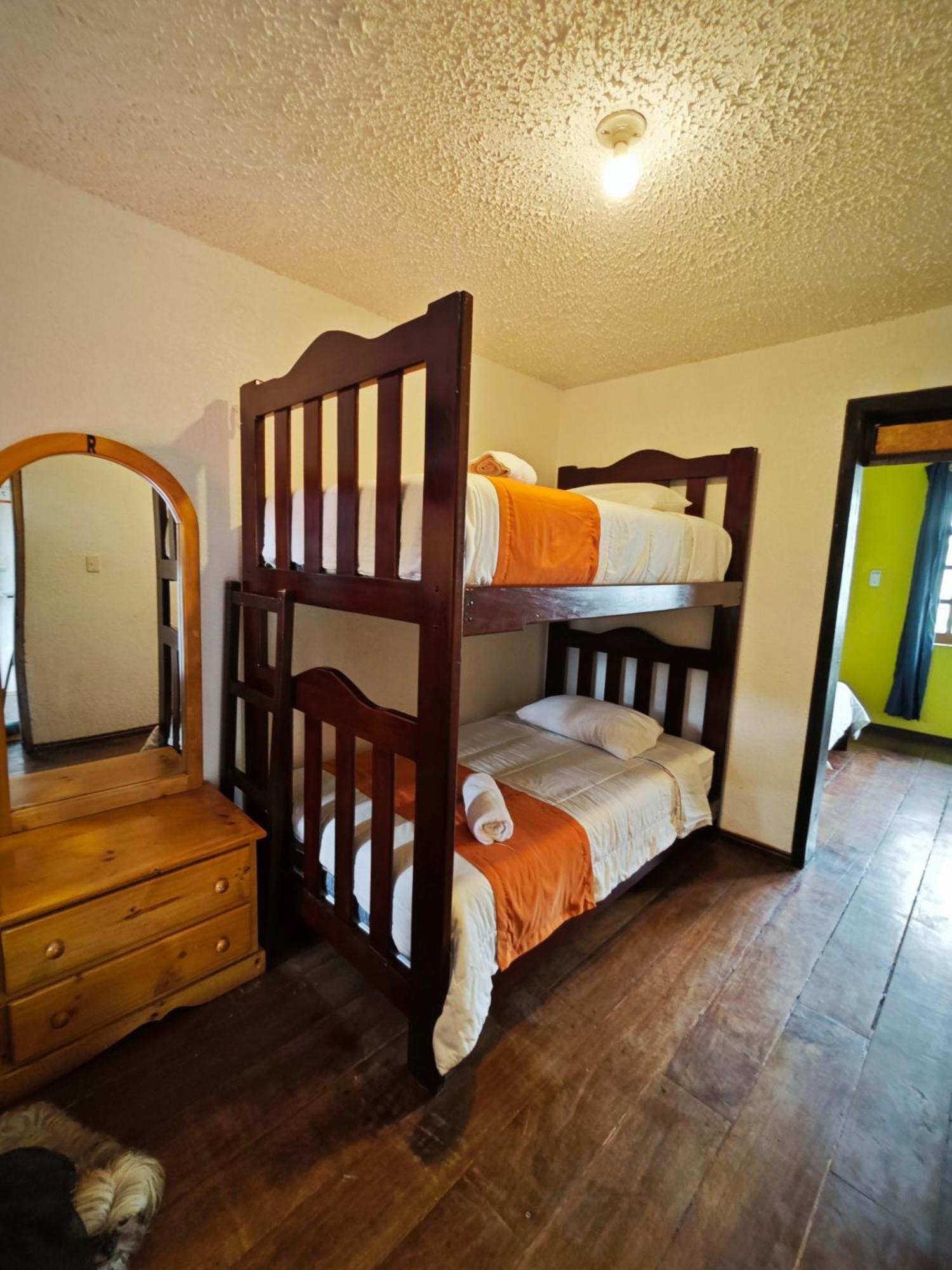 Garden House Hostal Baños Екстериор снимка