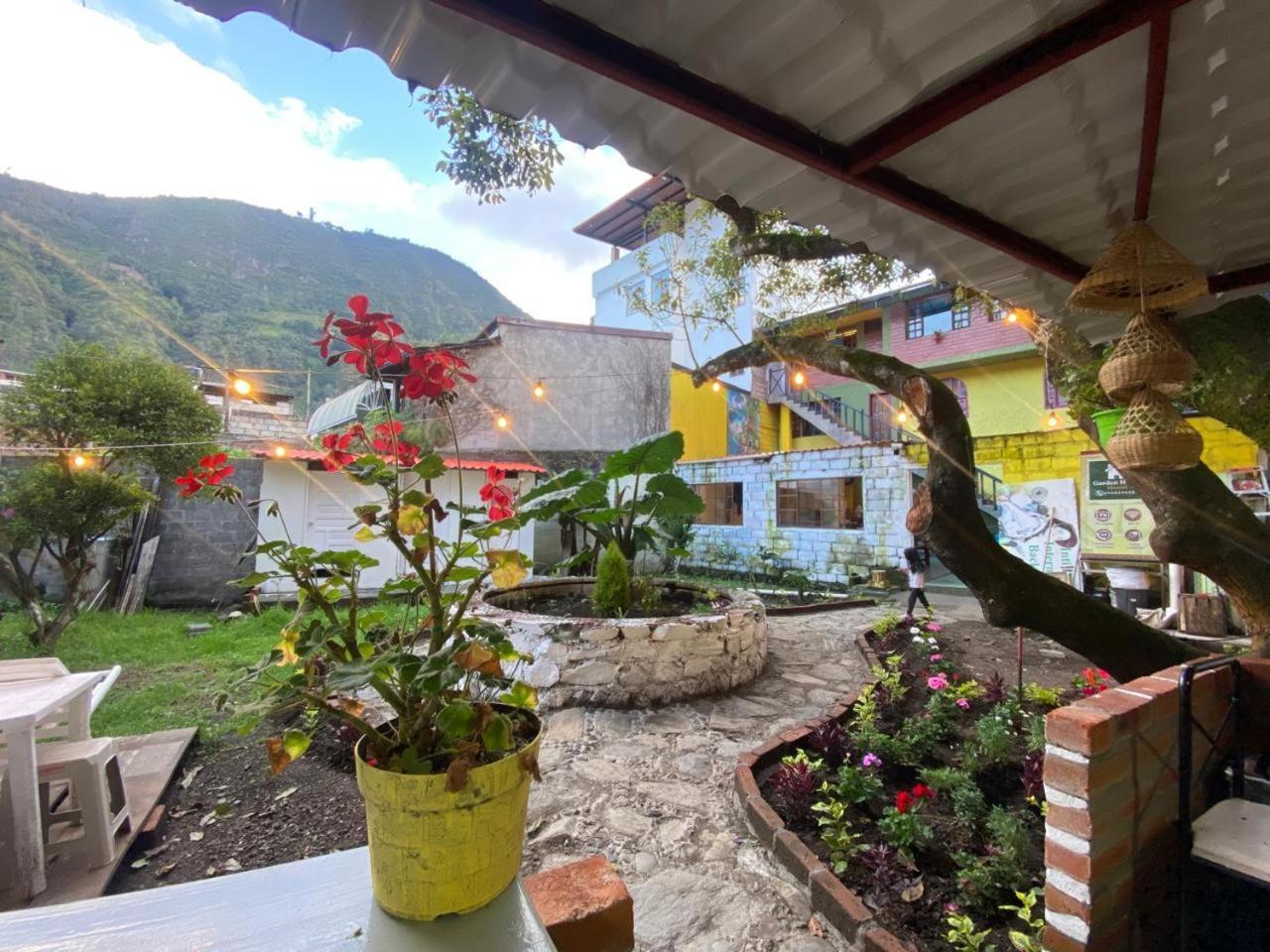 Garden House Hostal Baños Екстериор снимка