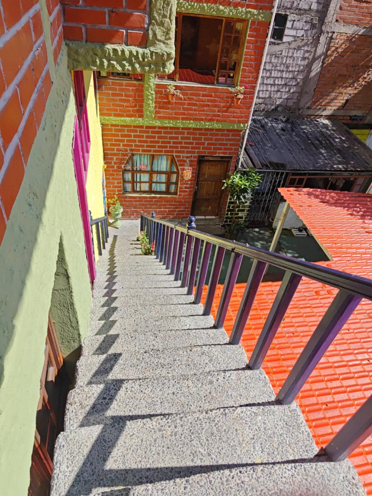 Garden House Hostal Baños Екстериор снимка