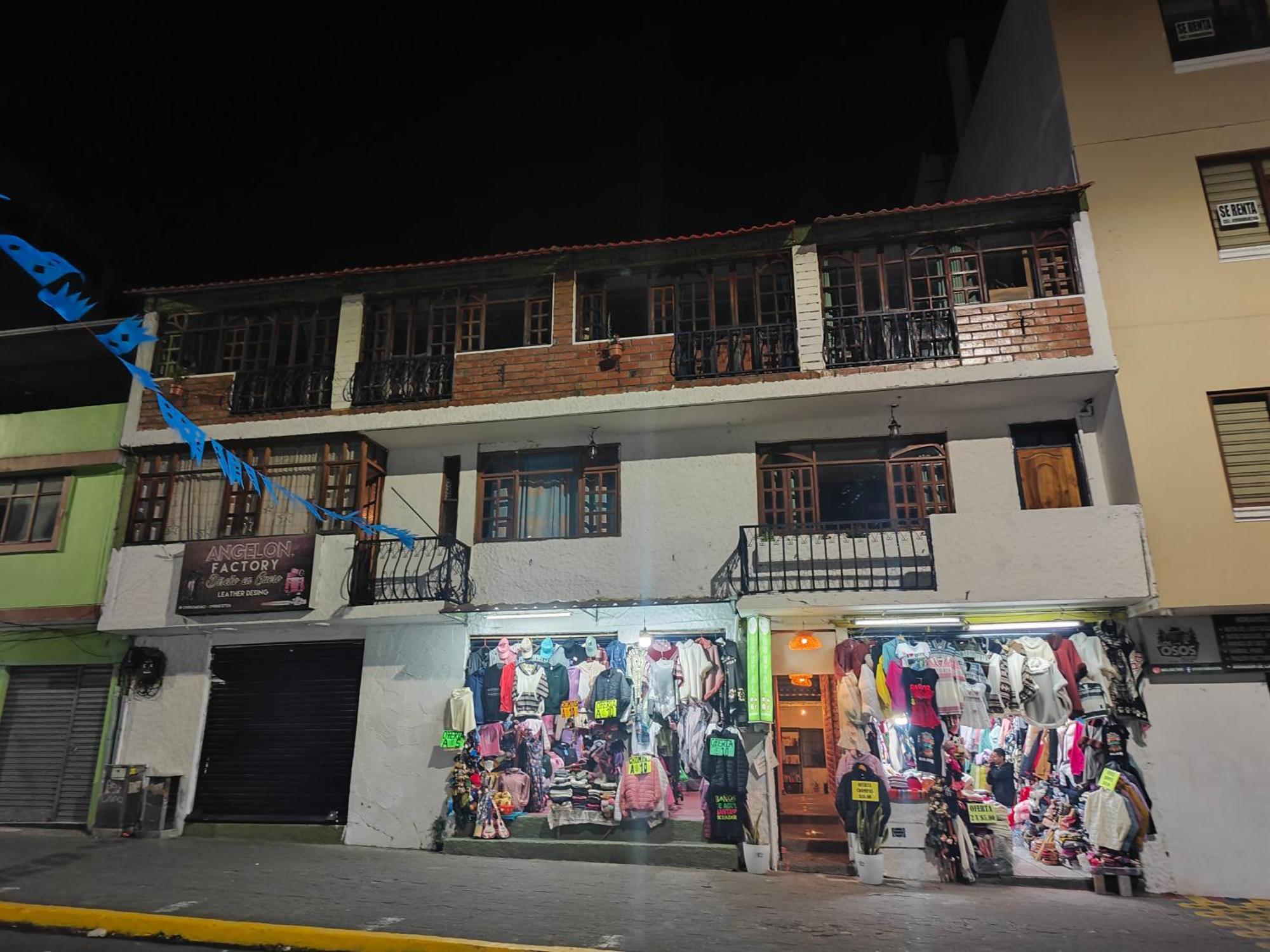 Garden House Hostal Baños Екстериор снимка