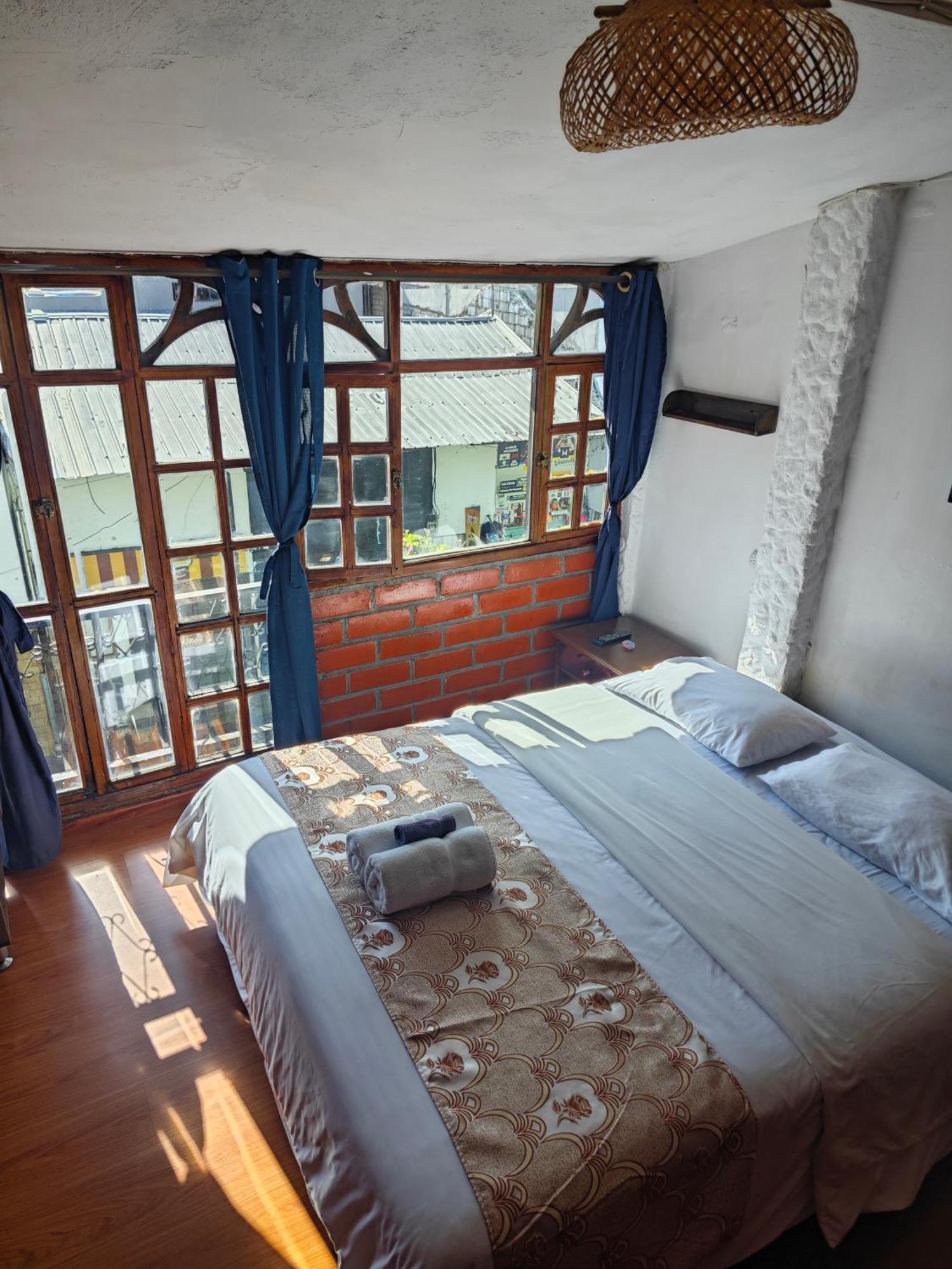 Garden House Hostal Baños Екстериор снимка
